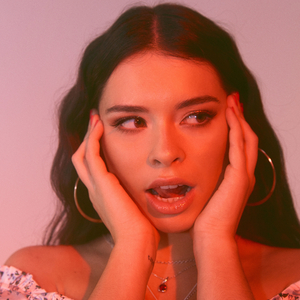 沈悦陆婷婷江晓萍大团结
